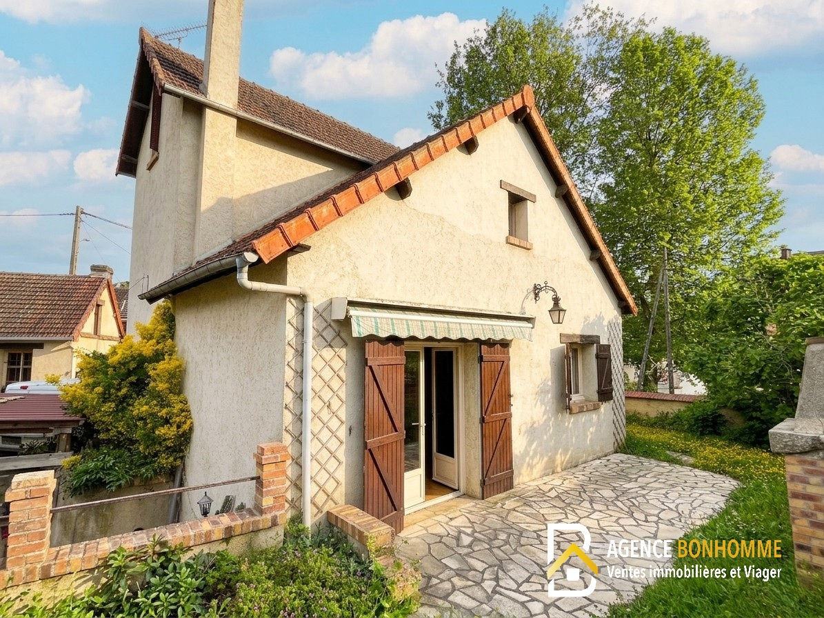 Maison 4 pièces avec jardin et dépendance - Centre ville de